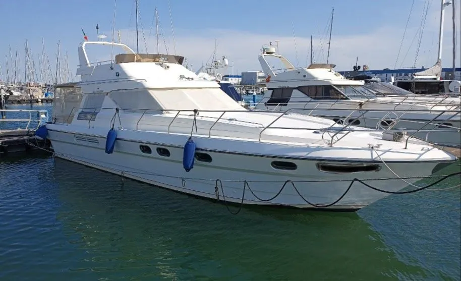 Explore Fano on a 14m Rental Motor Yacht