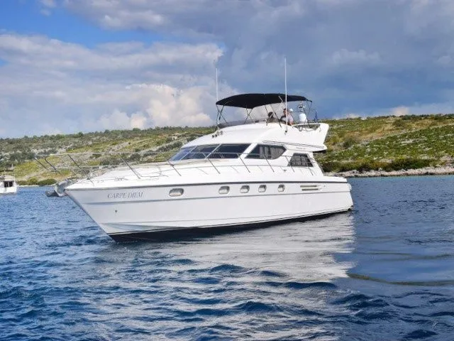 Лодка - Исследуйте Примоштене на арендованном Princess 480 длиной 15.23м