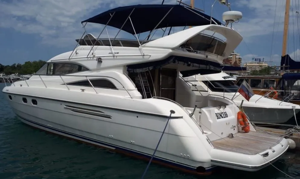 Boot - Charter a 18.11m Motor Yacht in Sochi