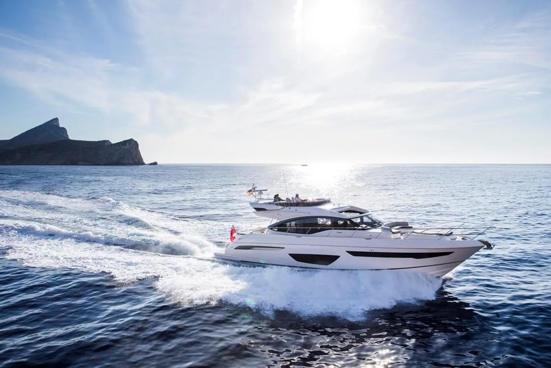 20.32m Pa Klok Motor Yacht Hire