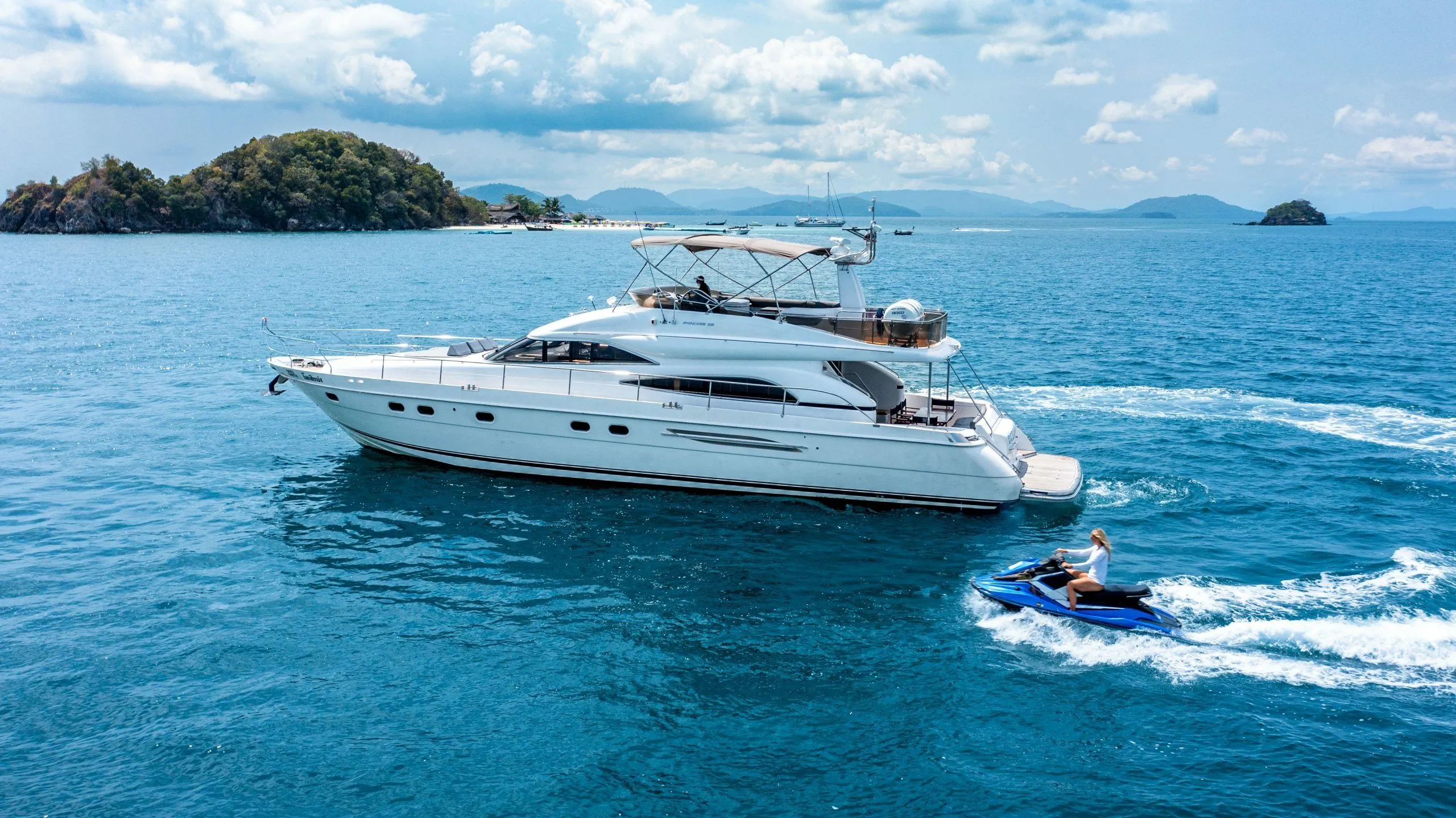 20.03m Pa Klok Princess 65F Motor Yacht Hire