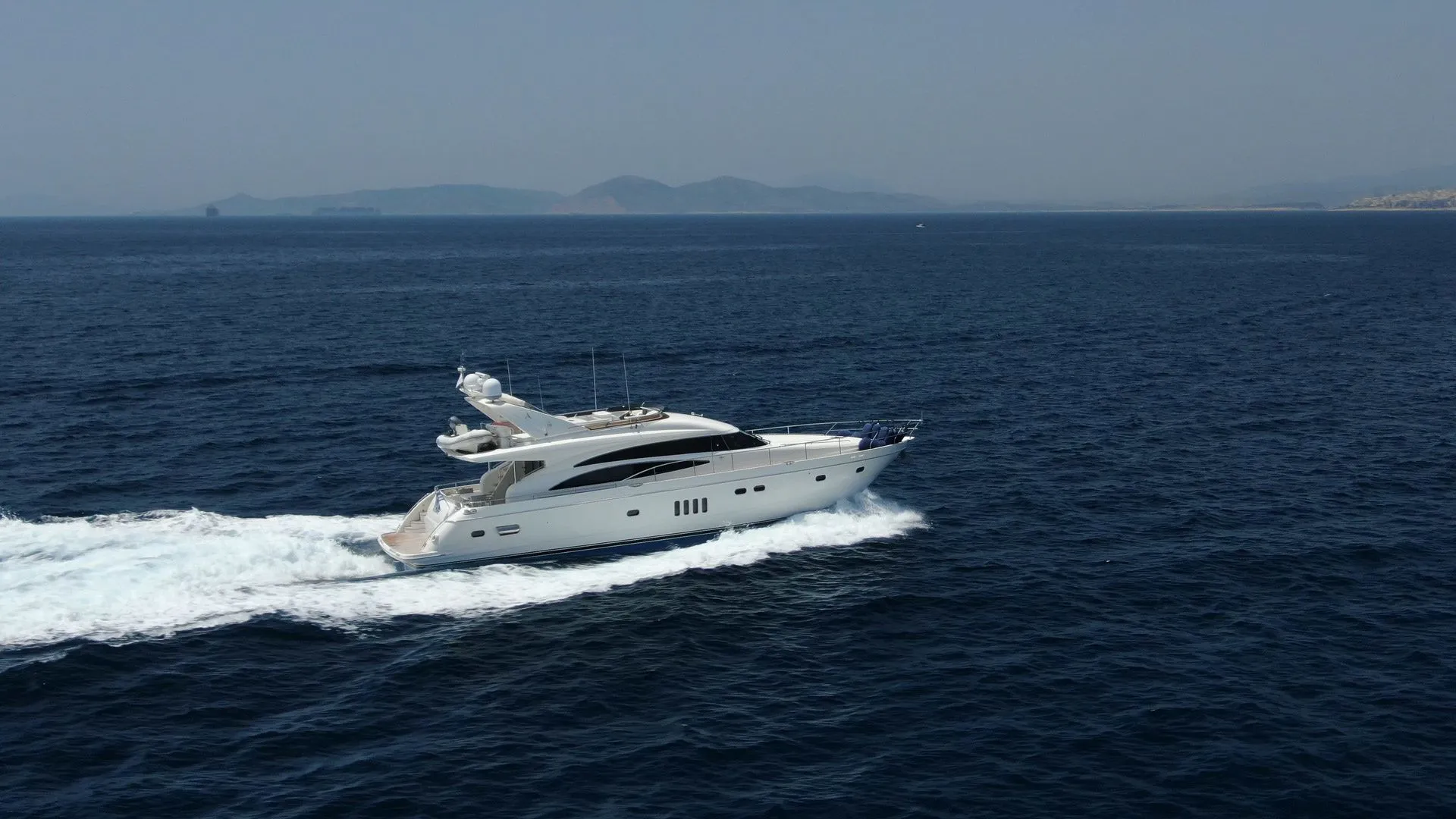 Azure Charter Boat - 3
