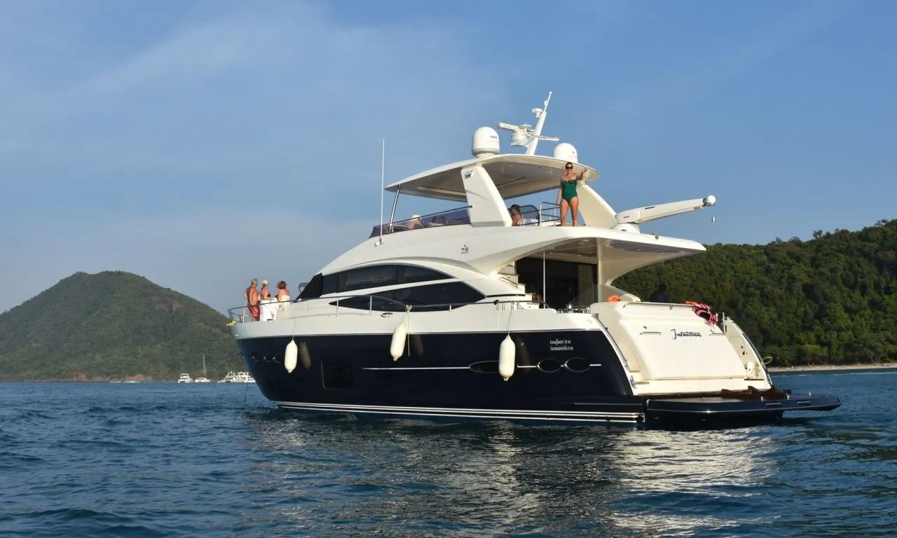 22.02m Pattaya Central Boat Hire