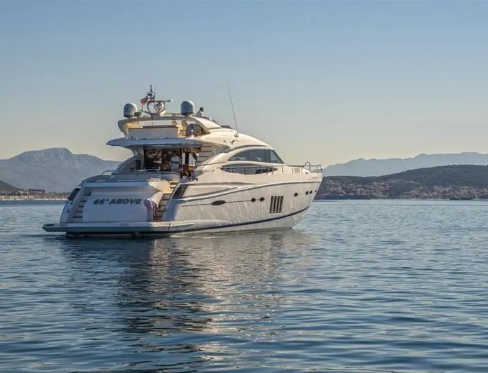 Чартер 66° Above - 3