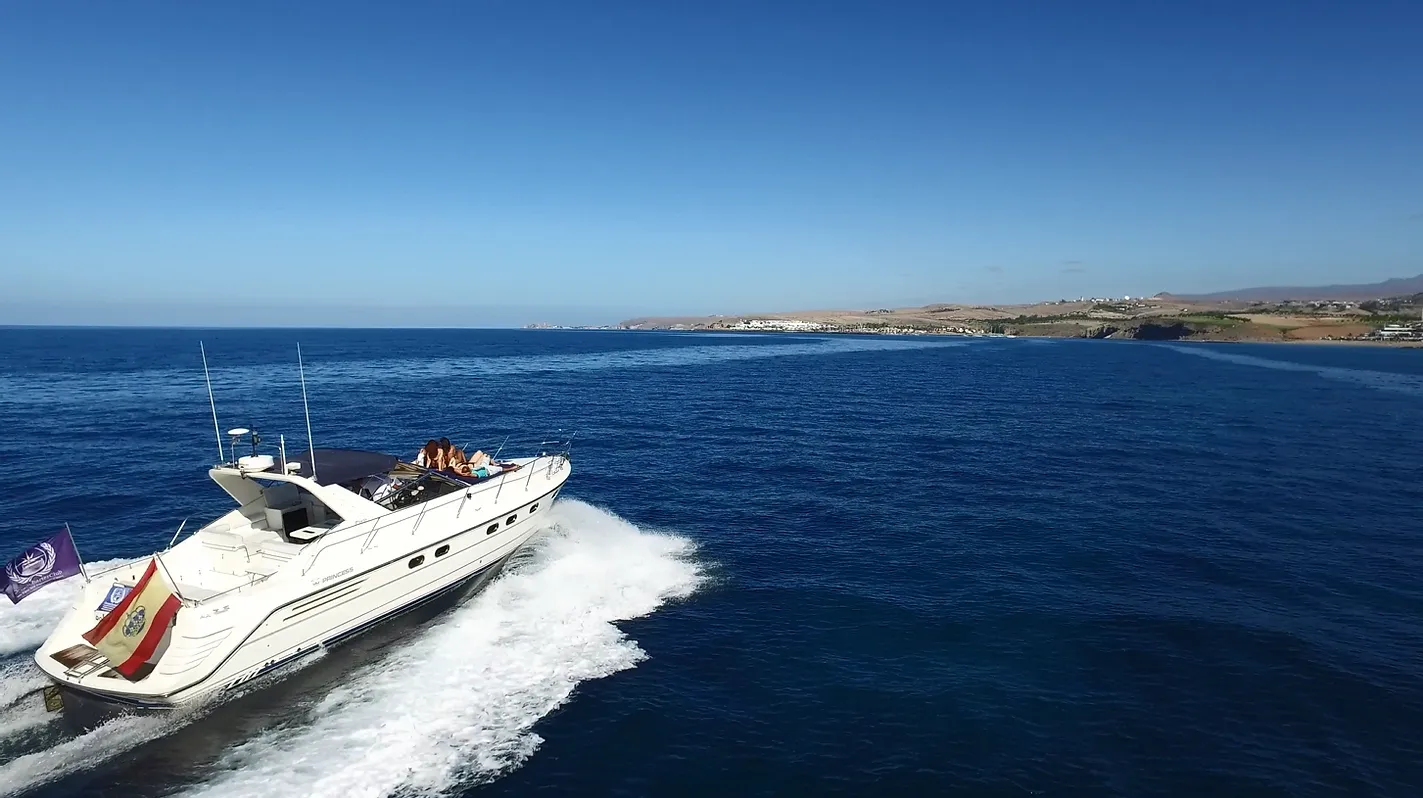 14.8m Las Palmas de Gran Canaria Motor Yacht Hire