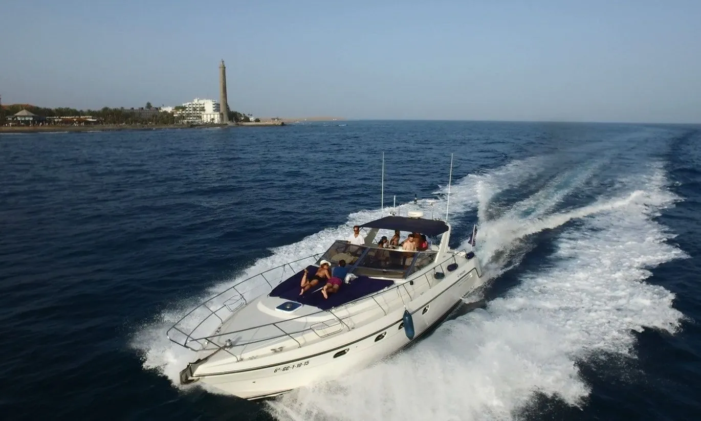 Don Guorri Vijapi Charter Boat