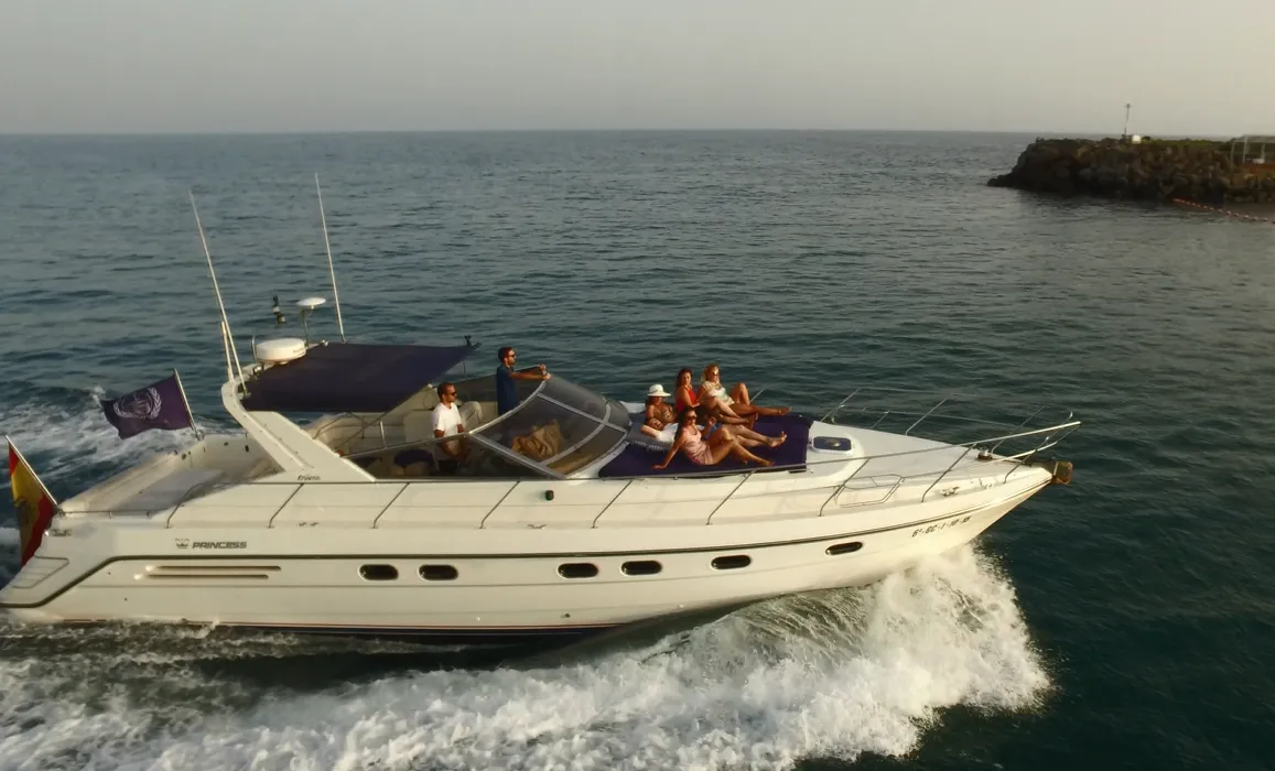 14.8m Las Palmas de Gran Canaria Motor Yacht Hire