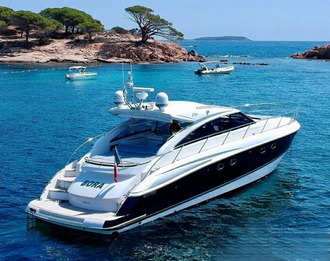Rent a 16m Motor Yacht Princess V53 in Beaulieu-sur-Mer