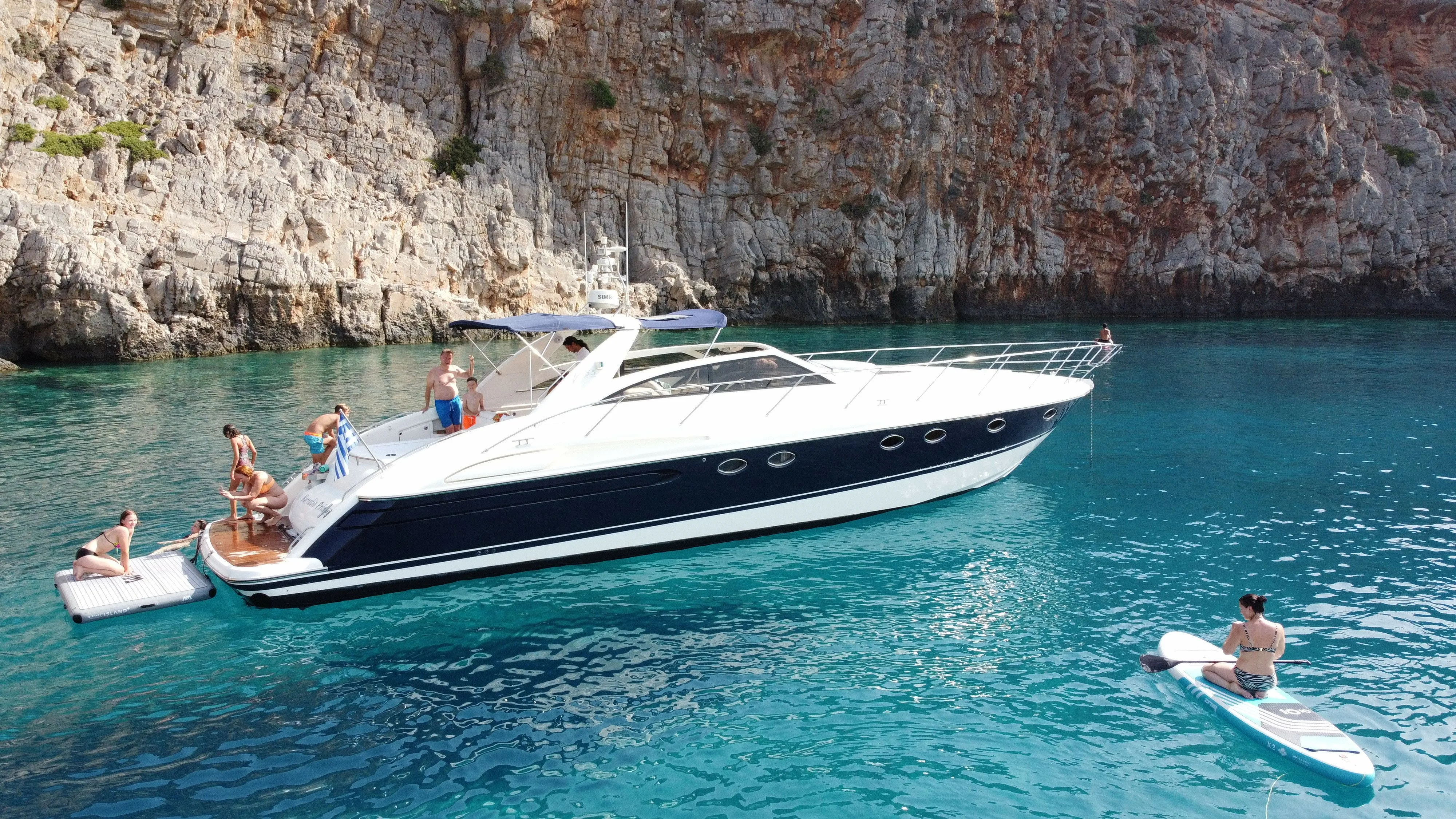 17m Kolymvari 2 Cabin Motor Yacht Hire