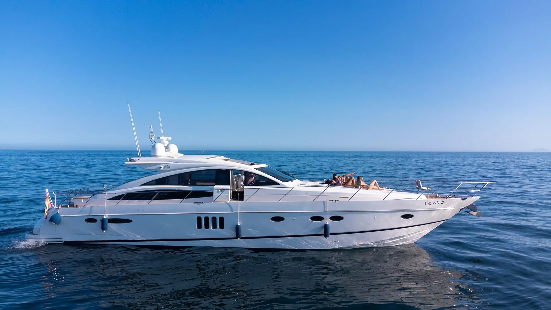 21.43m Marbella Motor Yacht Princess V70 Hire