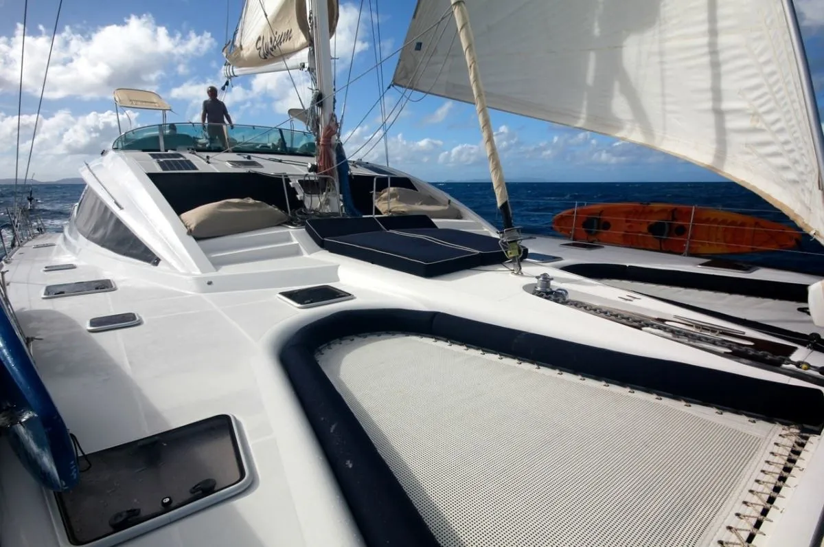 Elysium Charterboot - 5