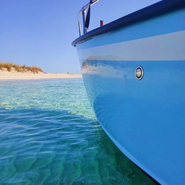 Devuelta Charter Boat