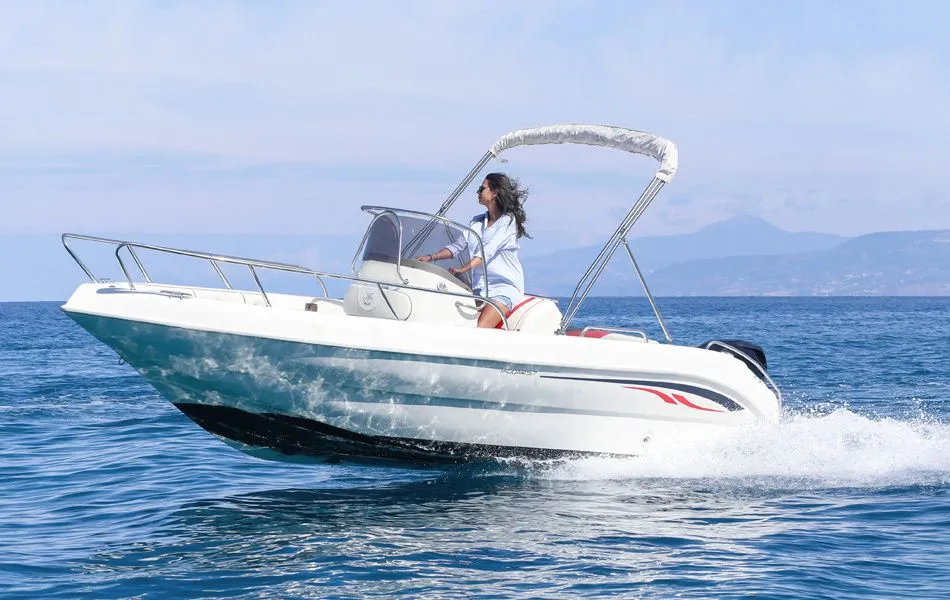 5.7m Imperia Motor Boat Prua al Vento Jaguar 5.7 Hire
