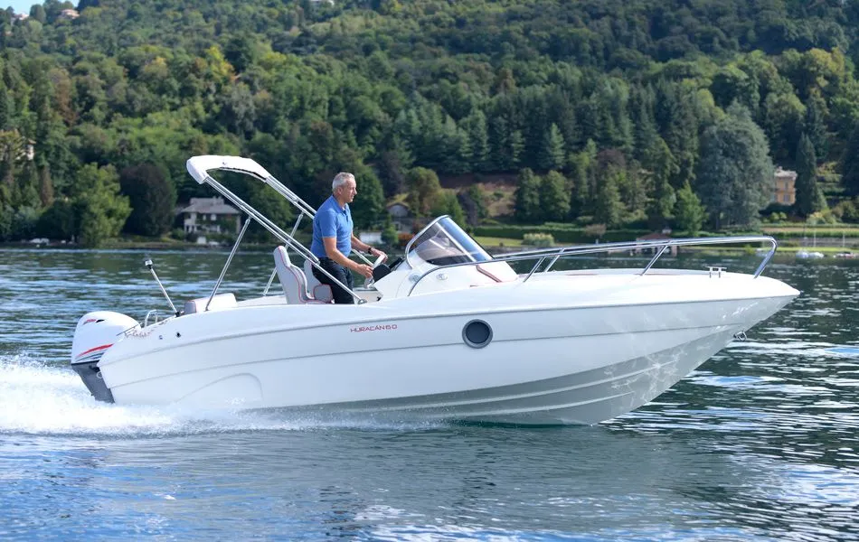 5.7m Imperia Boat Hire