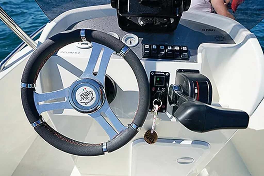5.7m Imperia Boat Hire