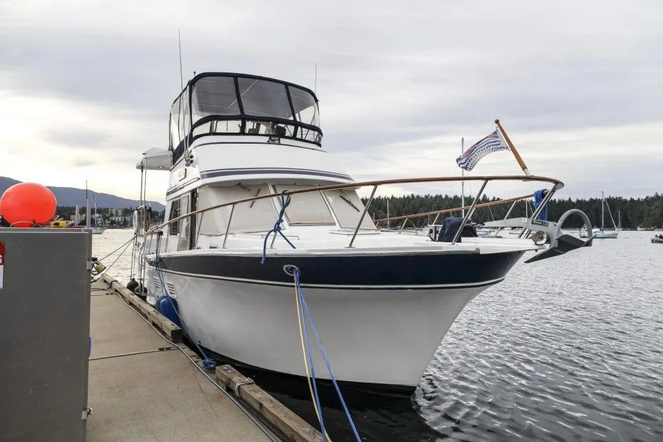 Kinami Charter Boat