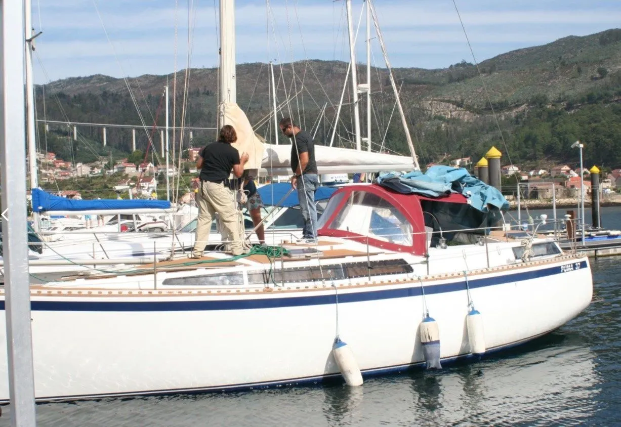 Чартер Yupas - 4