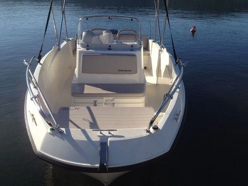 Activ 1 Charter Boat