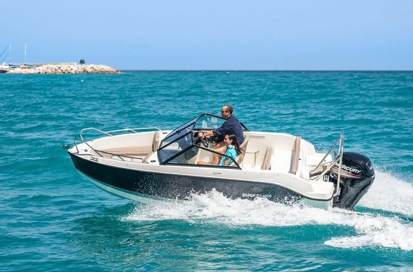 Explore Gizycko on a 5.33m Rental Boat