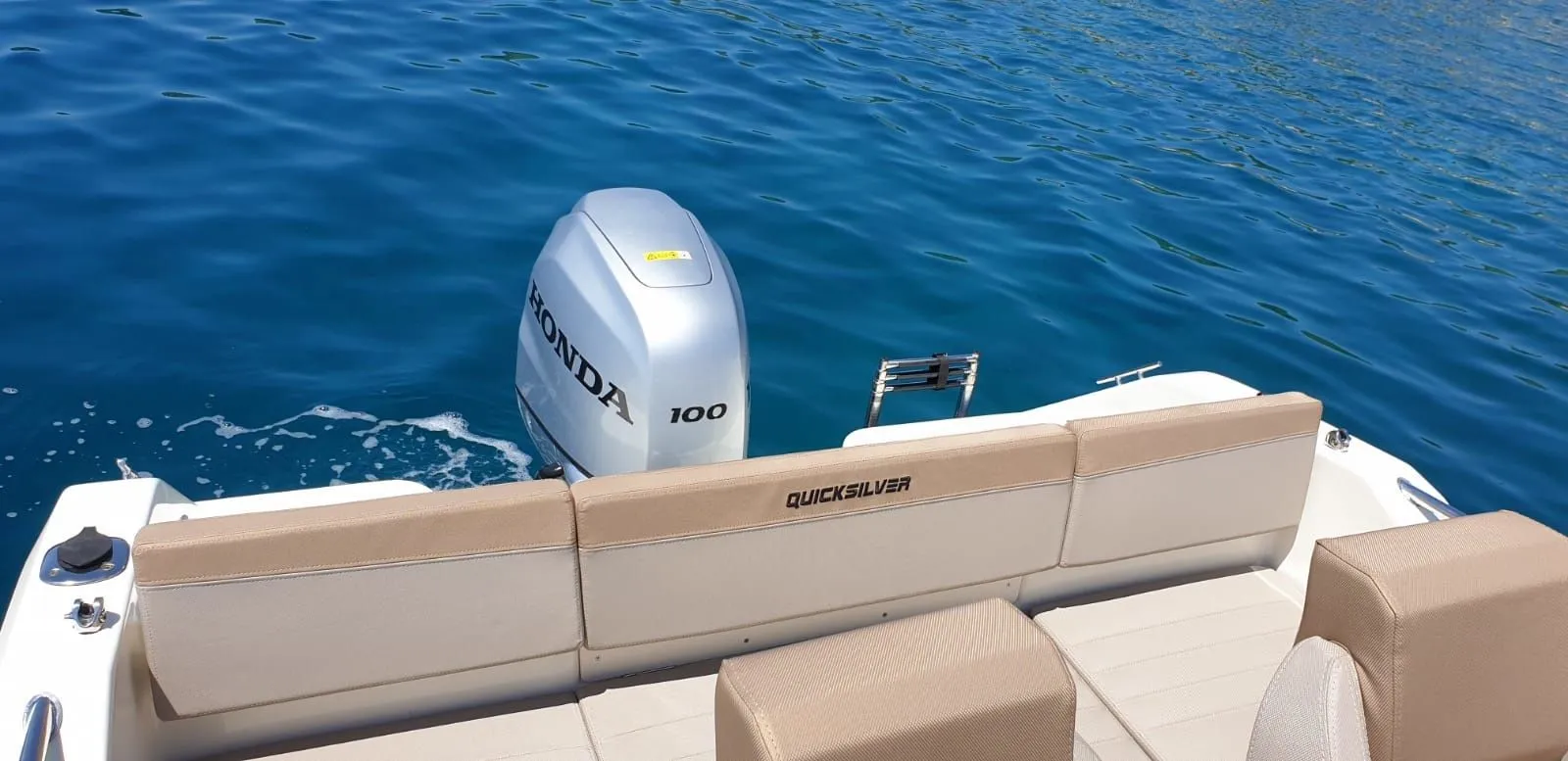 5.35m Baska Voda Motor Boat Quicksilver 555 Open Hire