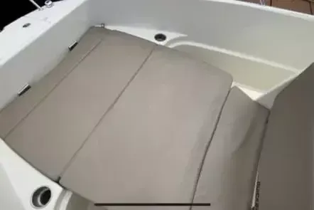 QS 21 Charter Boat