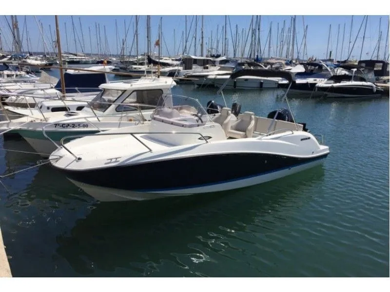 Charter a 6m Quicksilver 605 in Vodice