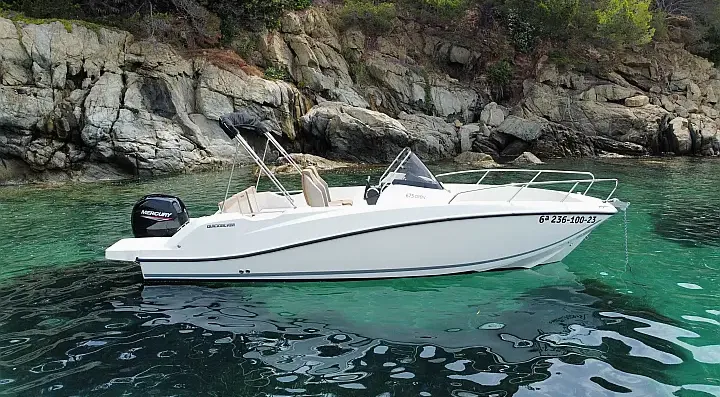 Roses 7.16m Kiralık Quicksilver 675 Activ Motorlu Tekne
