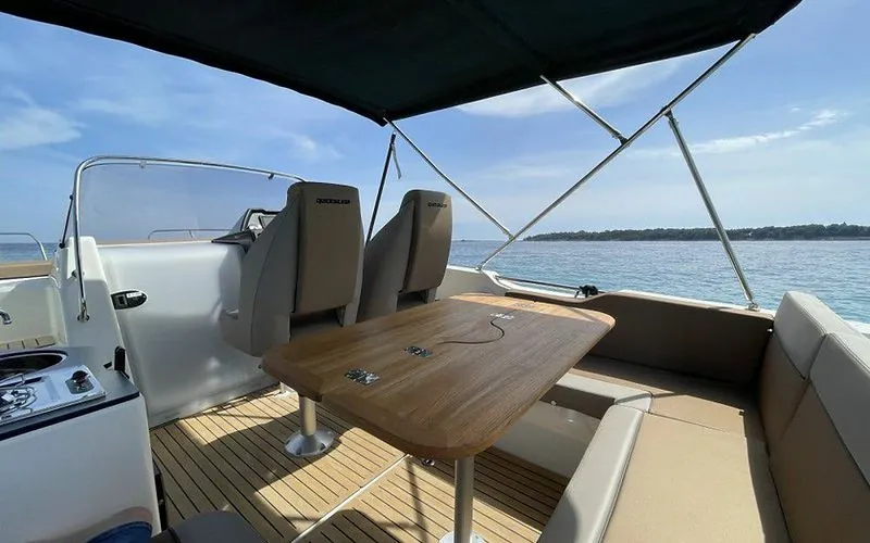 No Name Mietboot