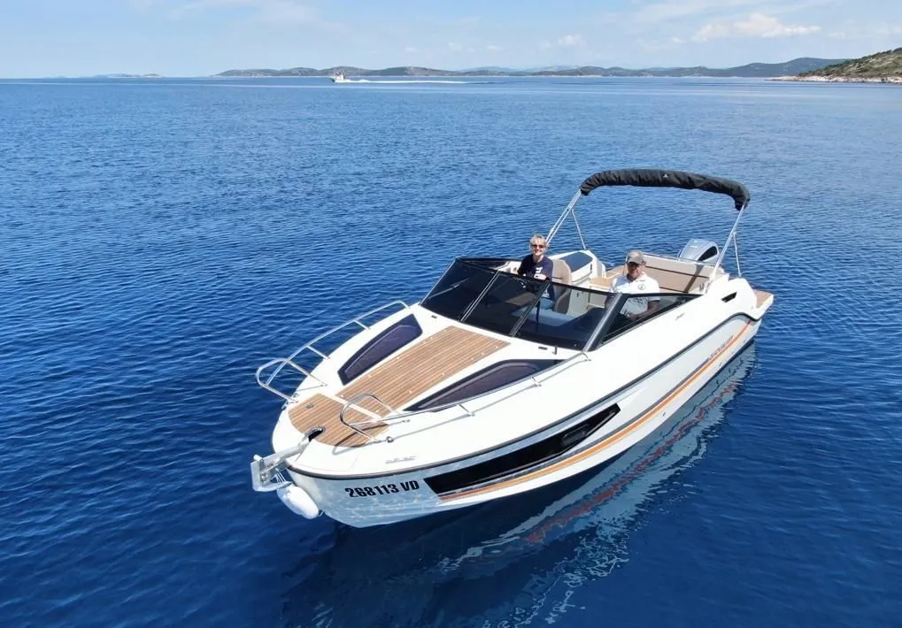 Angelino 6 Charter Boat