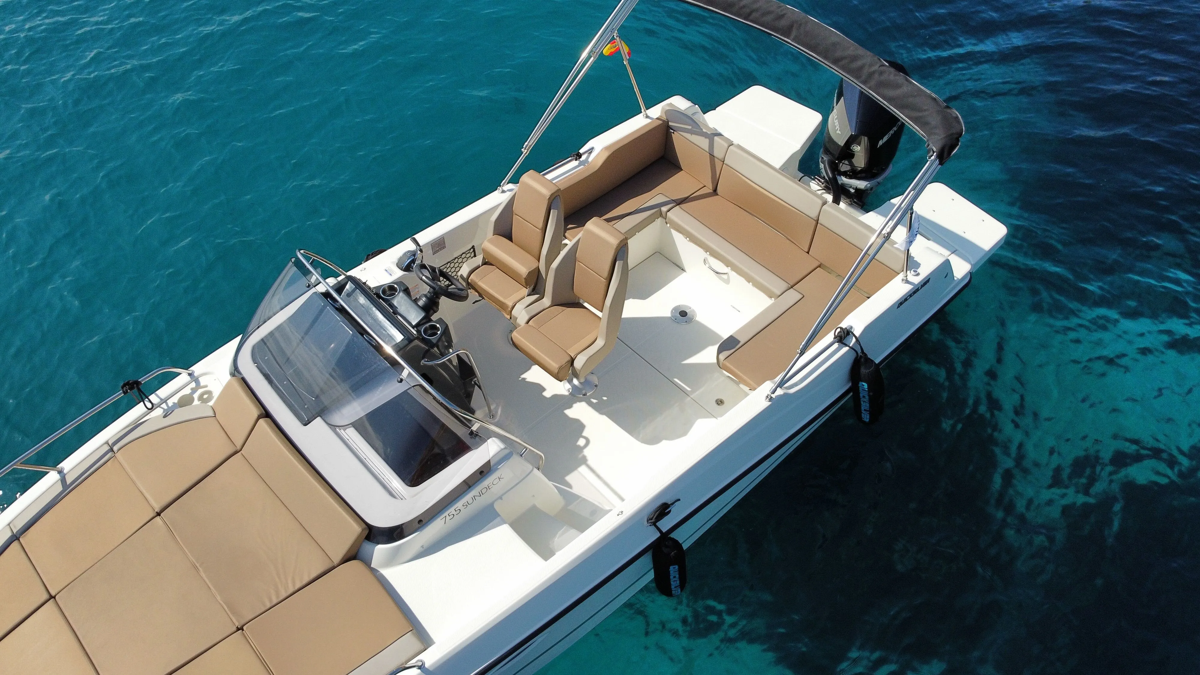 Rent a 7.55m Motor Boat in Mahón