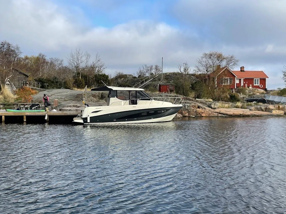 Tva Charter Boat