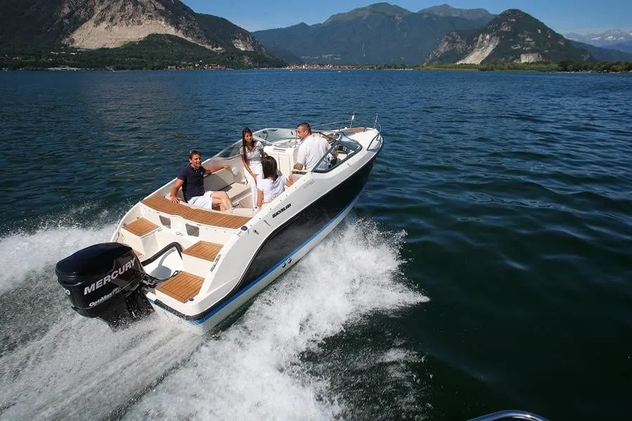 Charter a 6.45m Quicksilver Activ 645 Motor Boat in Marseille