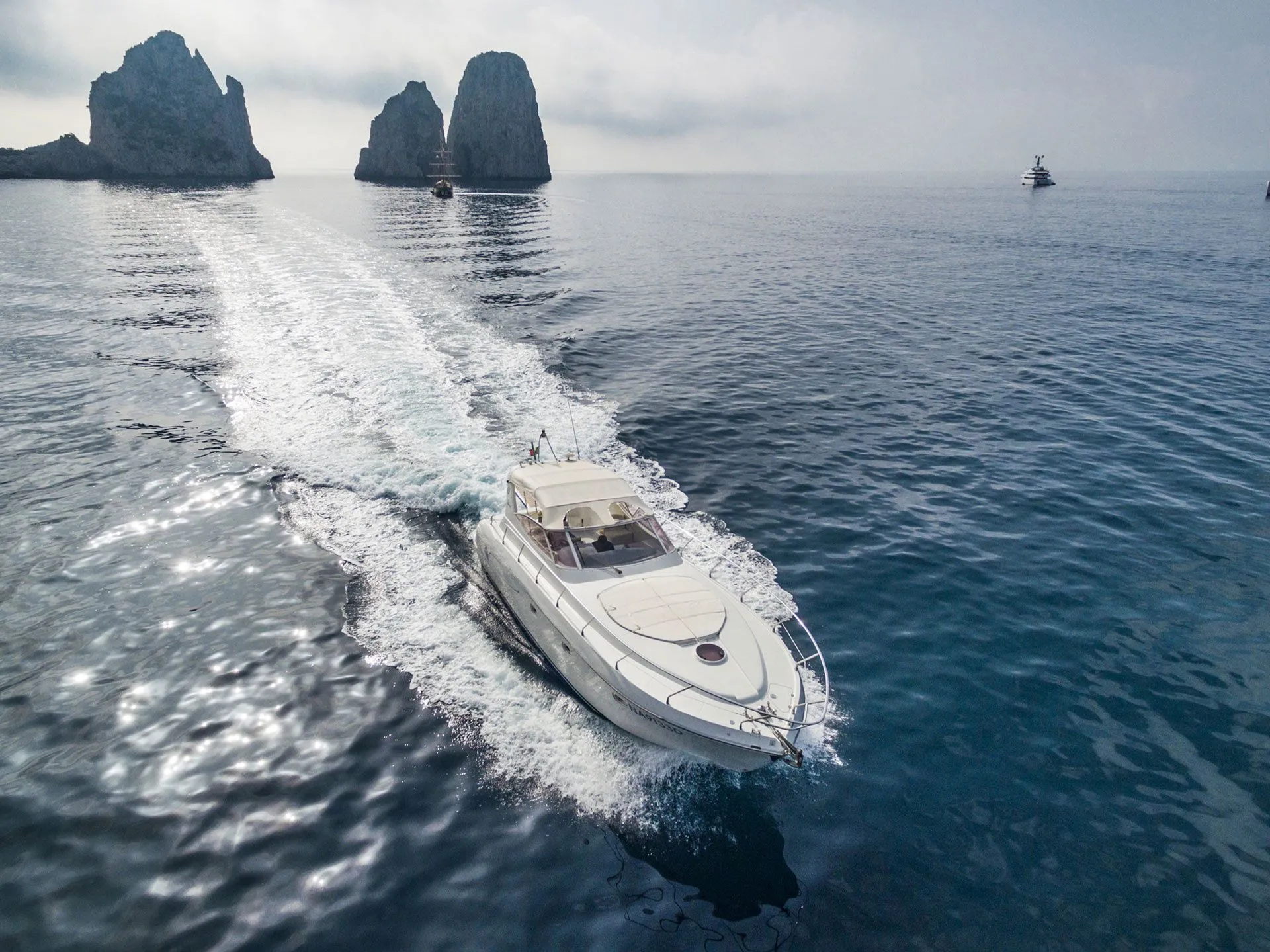 Rent a 12.4m Boat in Salerno