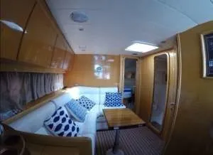 Middle day Charter Boat