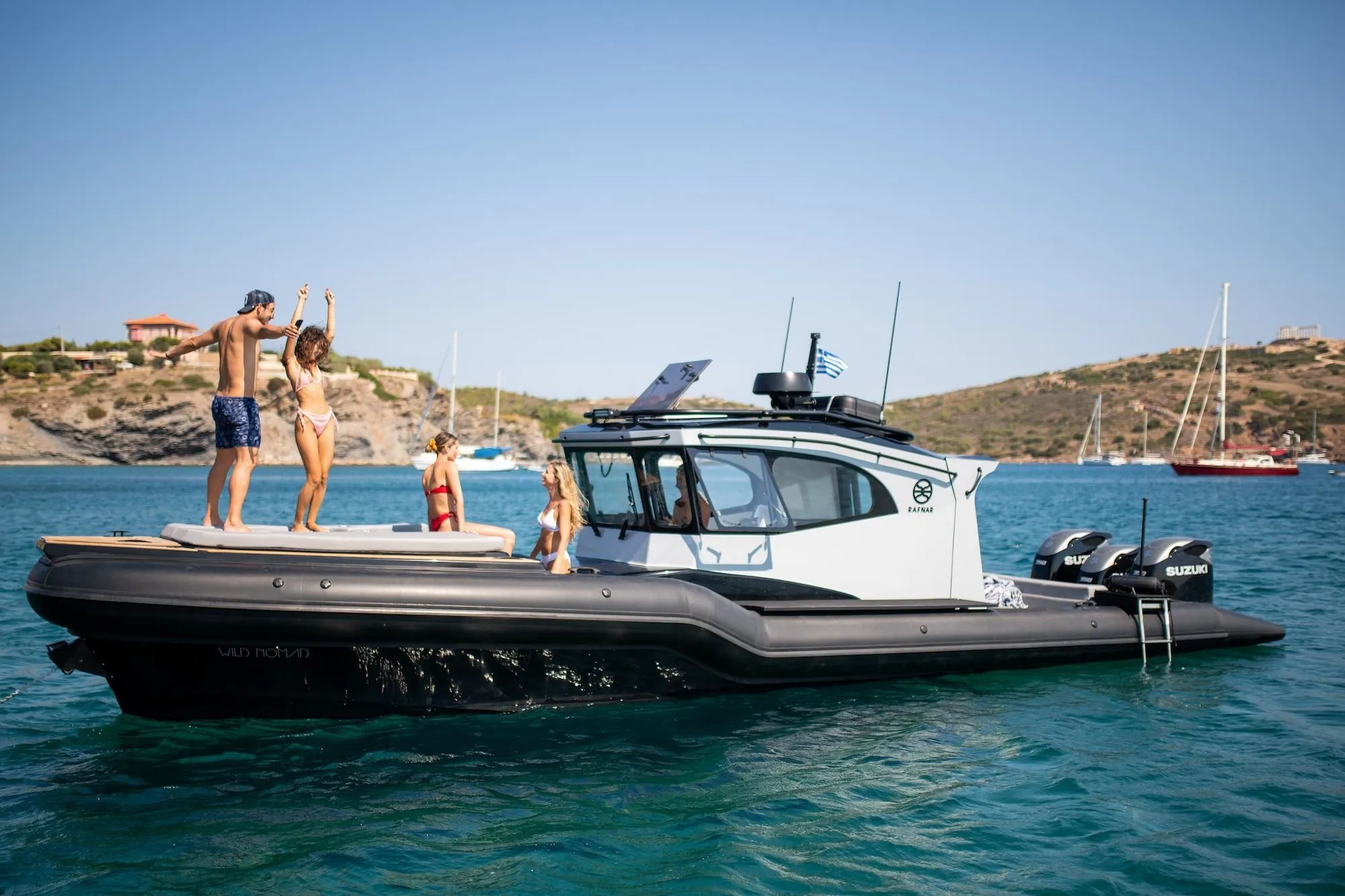 12m Lavrion Motor Boat Rafnar 1200 T-Top Hire