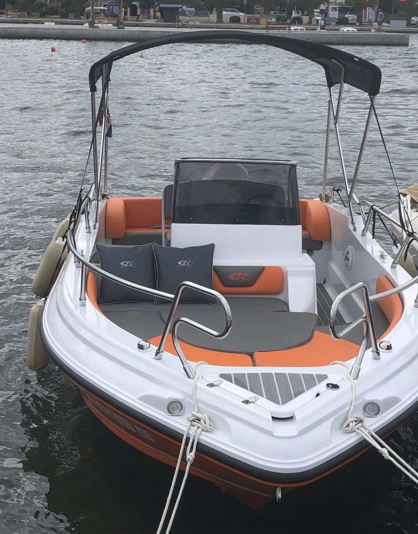 5.56m Sukosan Boat Hire