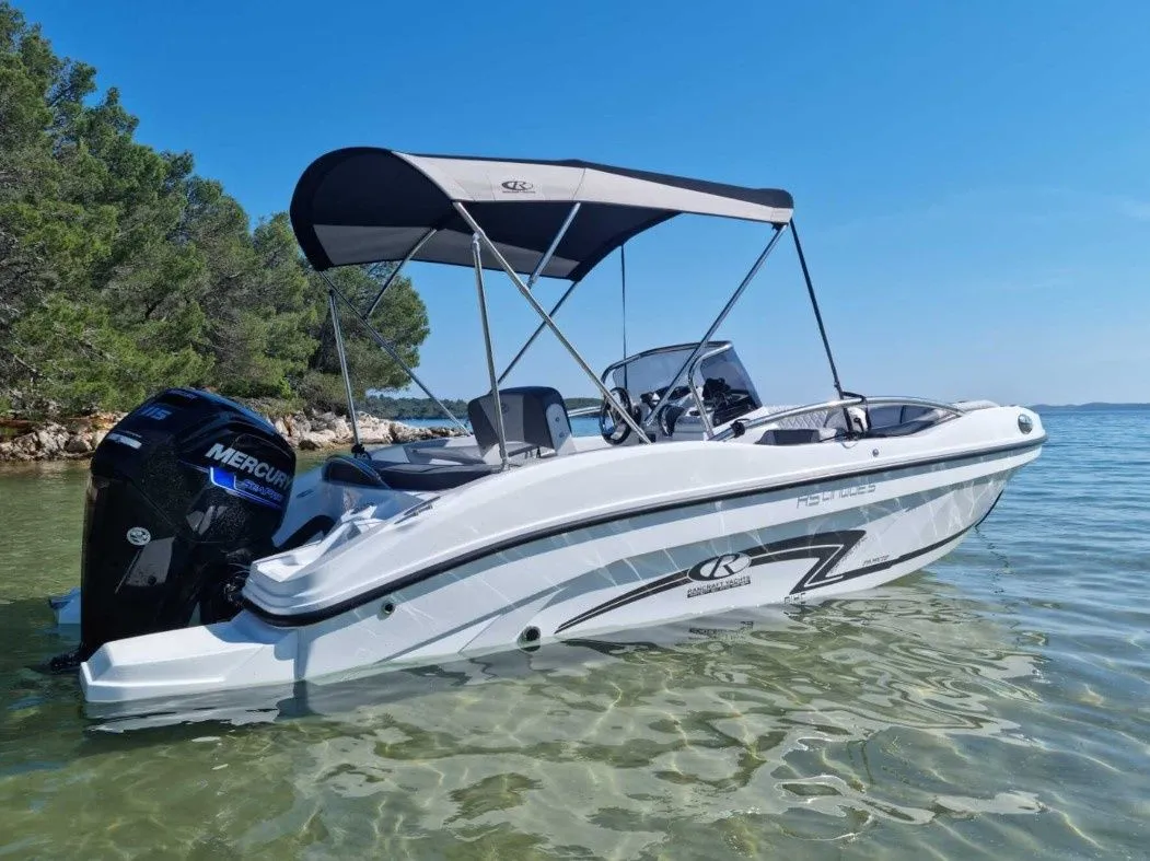 5.55m Sukosan Boat Hire