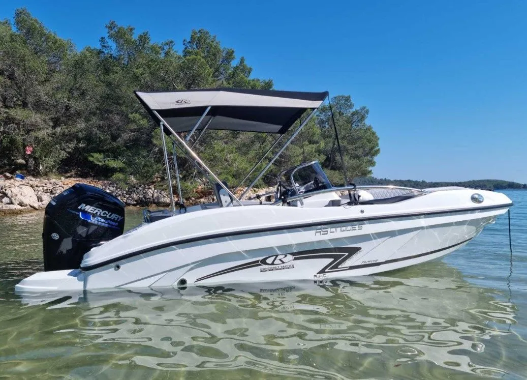 5.55m Sukosan Boat Hire