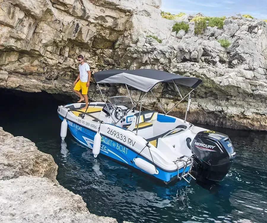 5m Rovinj Motor Boat Rancraft RS 5 Hire