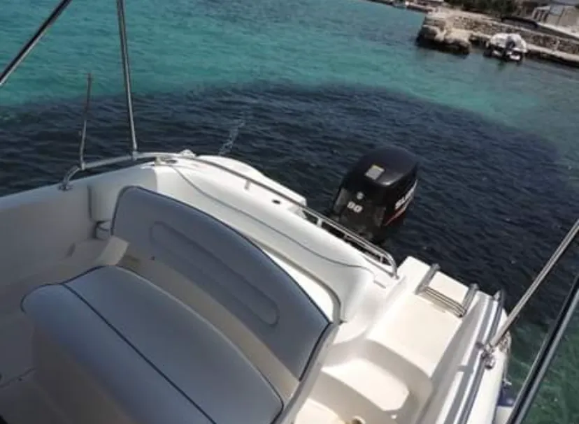 Voyager Charter Boat