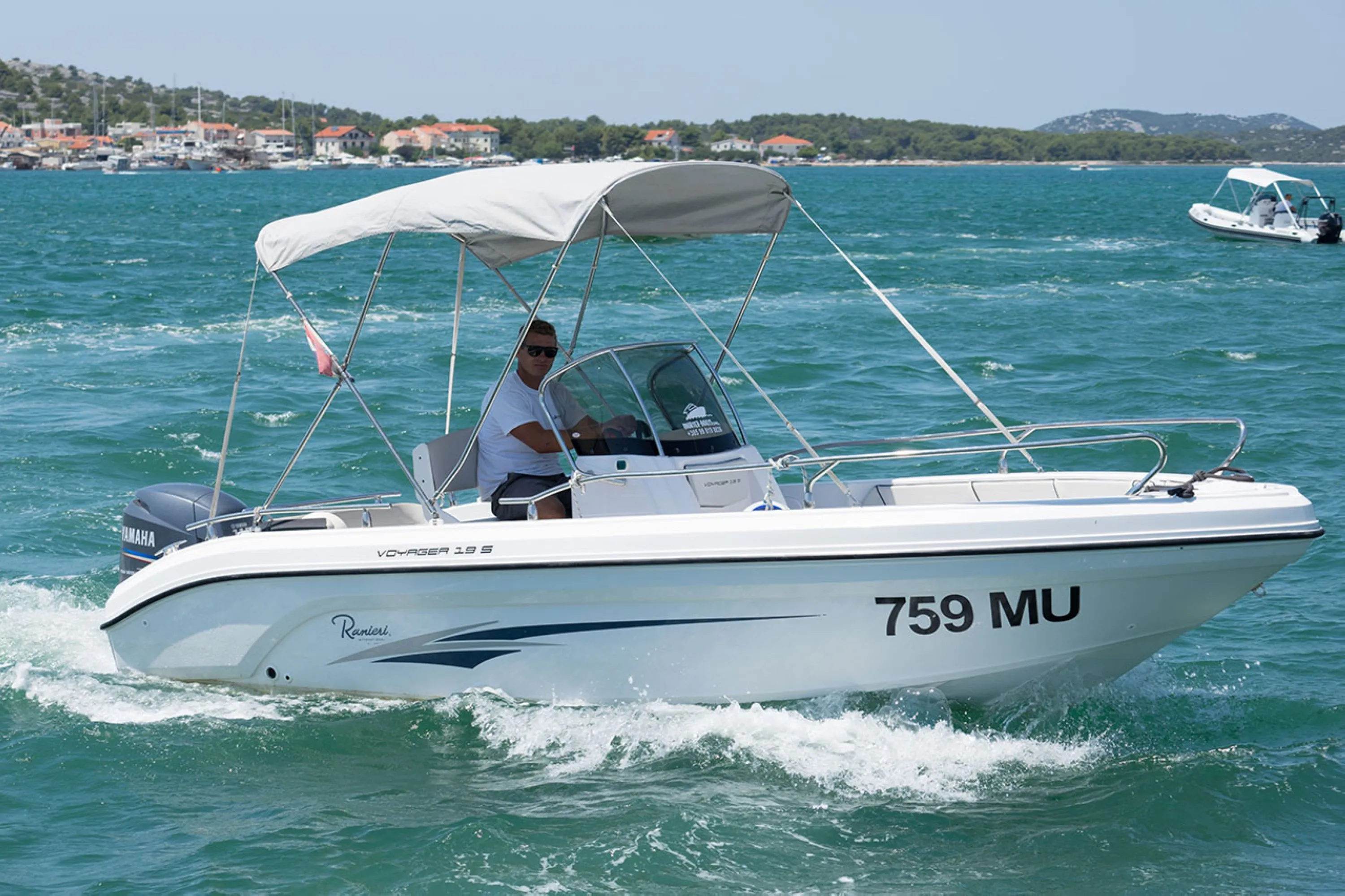 Voyager Mietboot