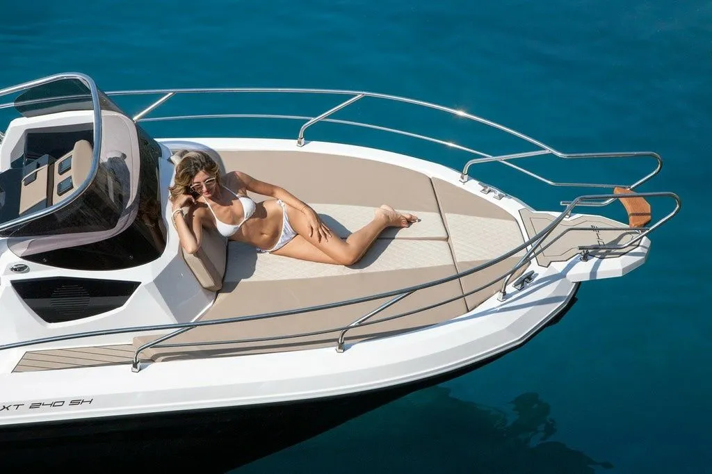 Charter a 7.8m Motor Boat in Cala D'Or