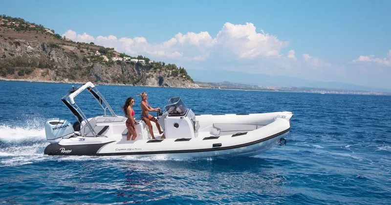 Charter a 7.8m Motor Boat in Ajaccio