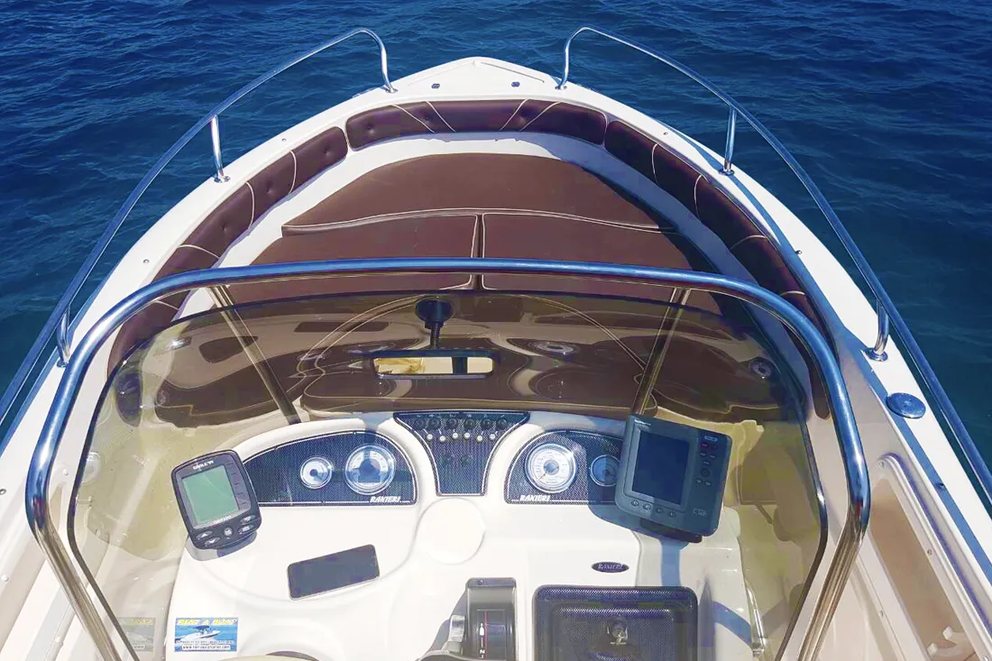 Voyager Charter Boat