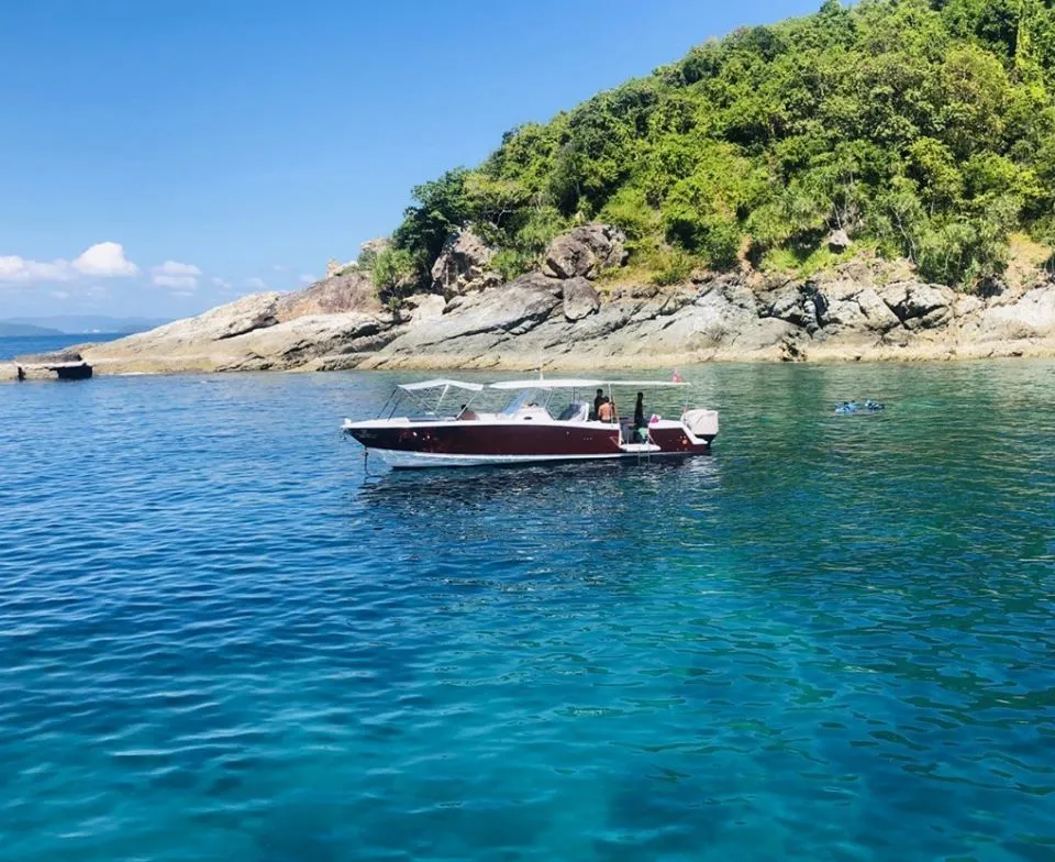 Sabi Charter Boat