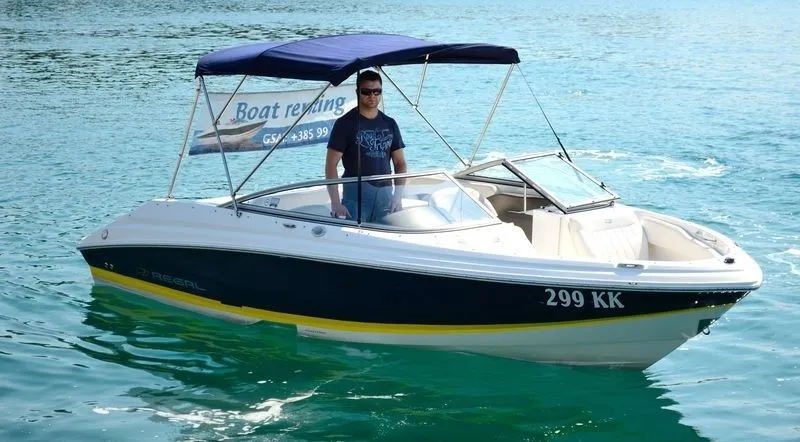 Charter a 6.5m Regal 2000 Motor Boat in Krk