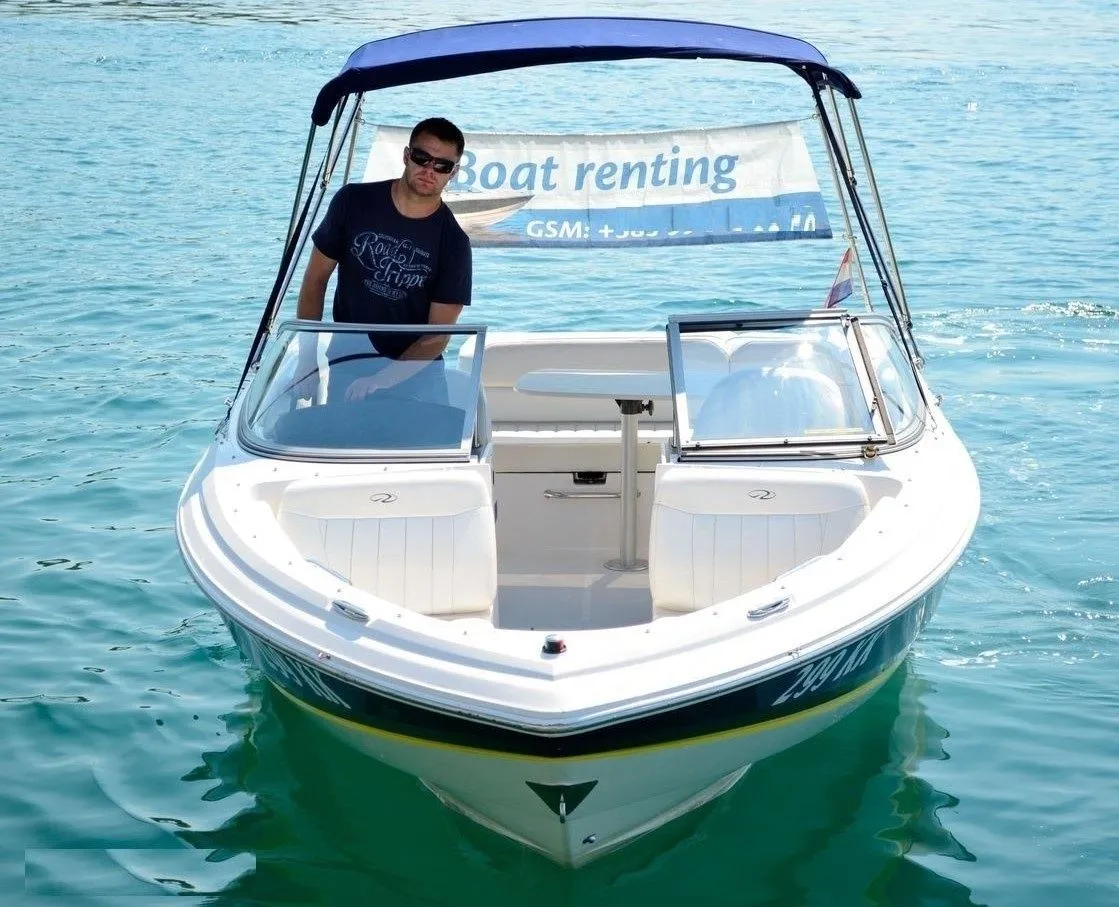 Charter a 6.5m Regal 2000 Motor Boat in Krk