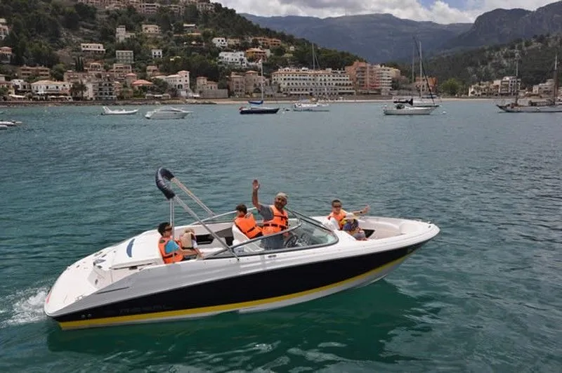 Port de Soller Kiralık Regal 2200 7m Motorlu Tekne