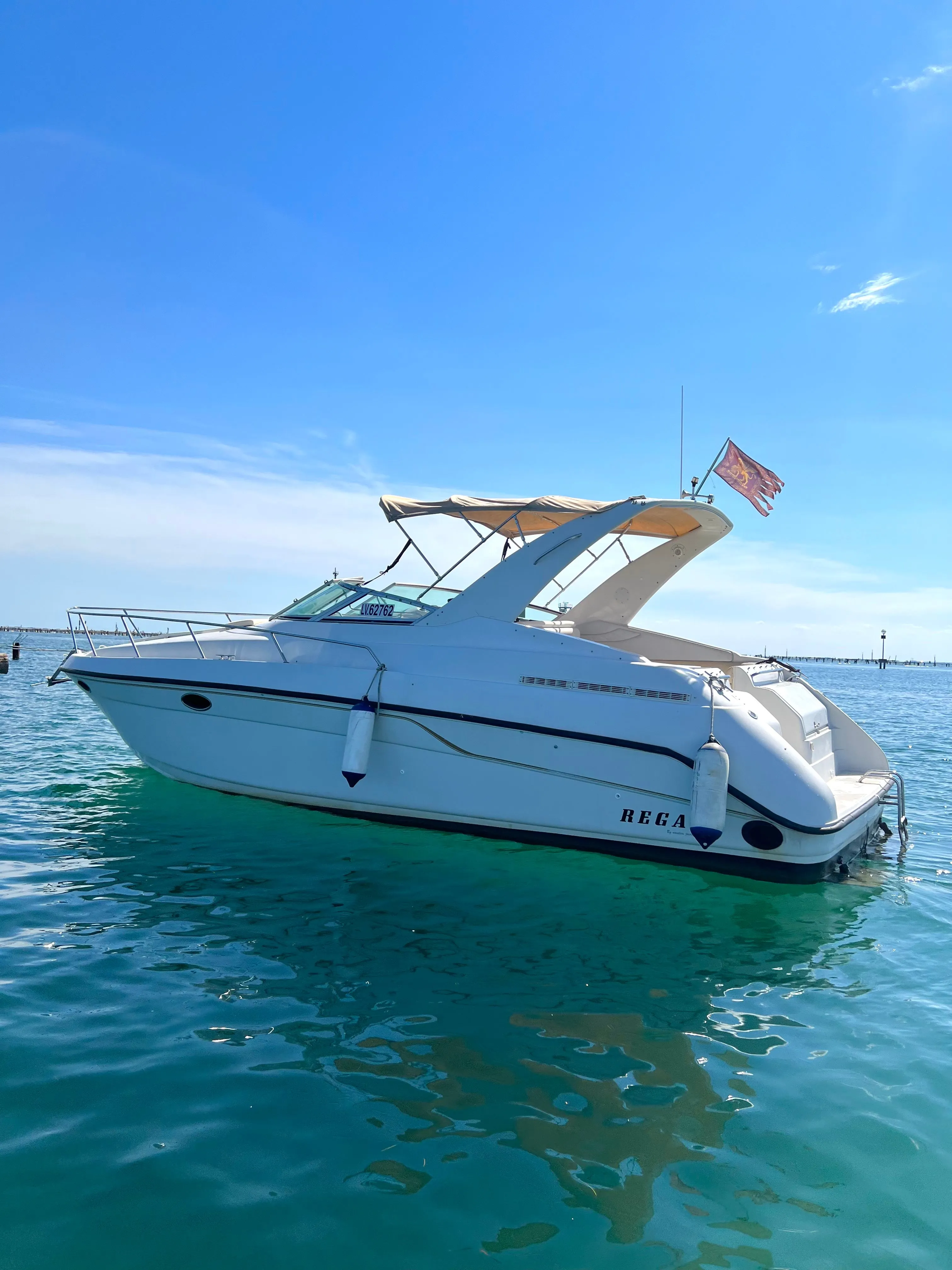 Rent a 11m Regal Commodore 3560 in Venice