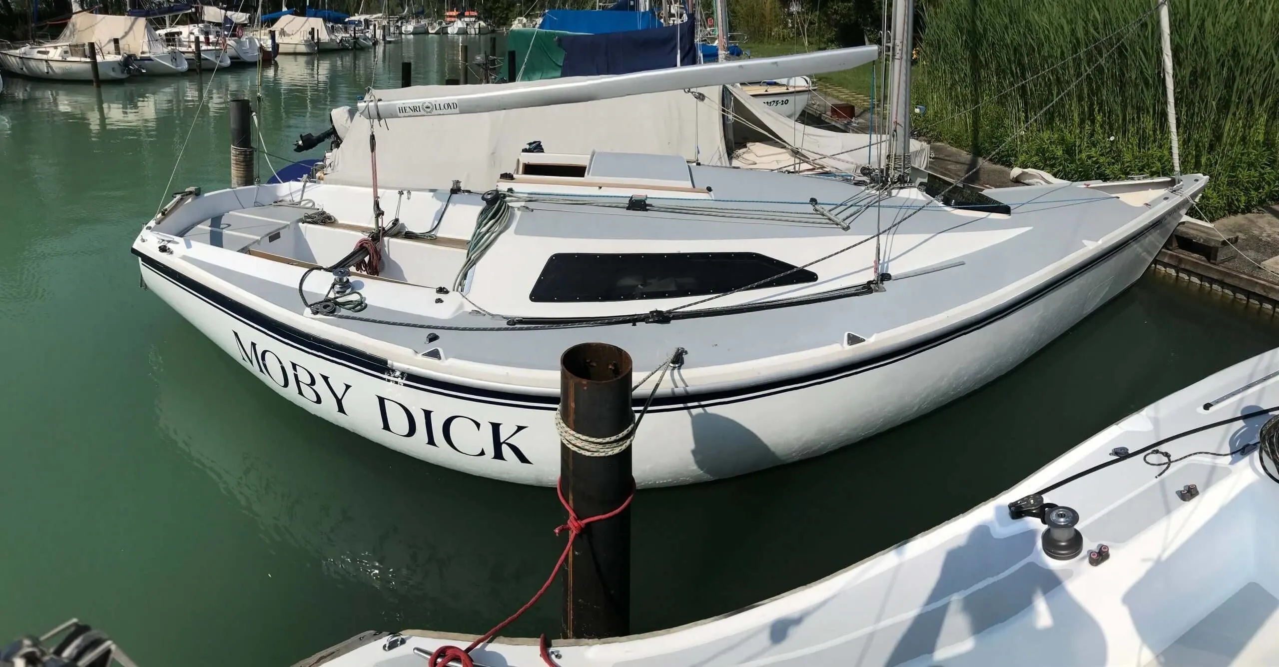 Charter a 9.1m Sailing Yacht Regina 30 in Alsoors